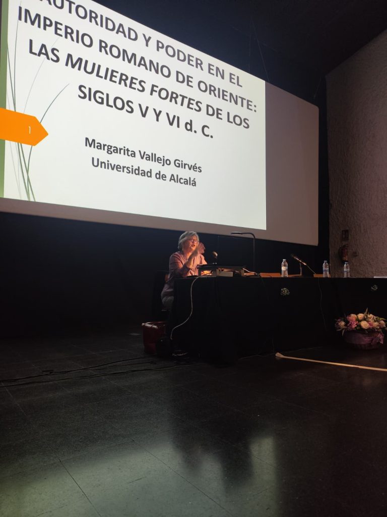 Margarita Vallejo Girvés, durante la conferencia 